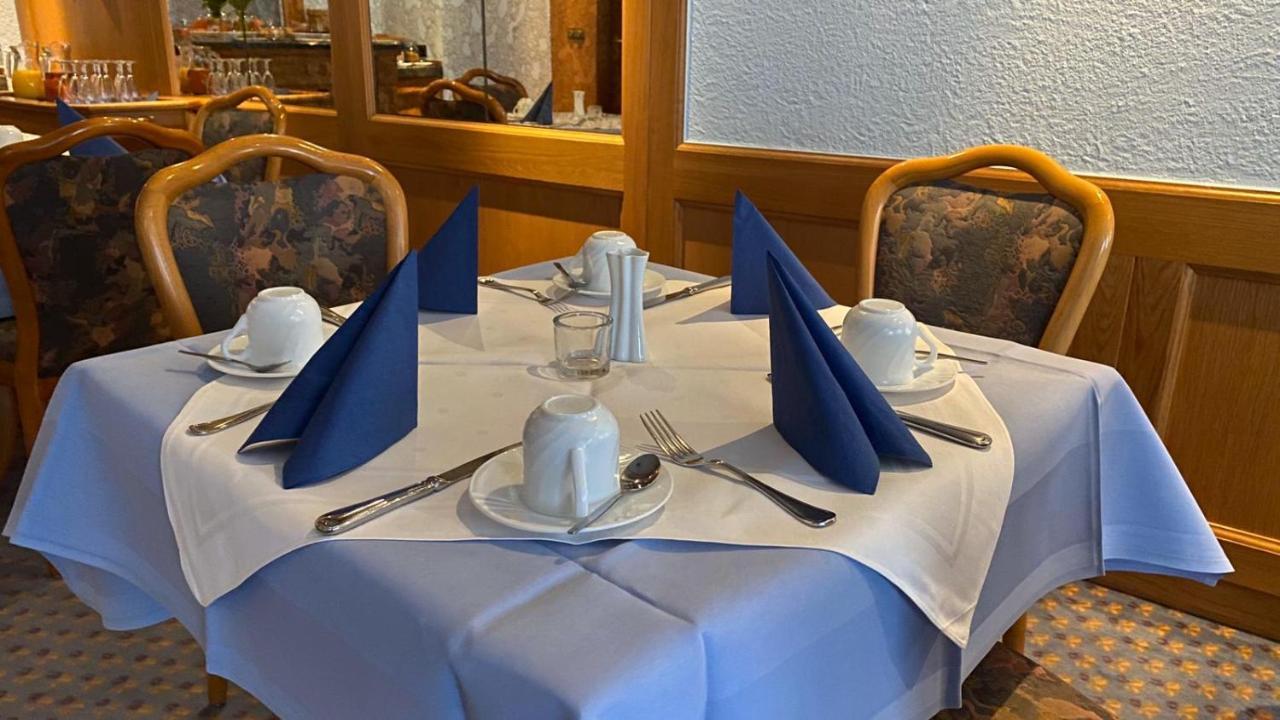Zeulenroda-Triebes Hotel Goldener Loewe מראה חיצוני תמונה