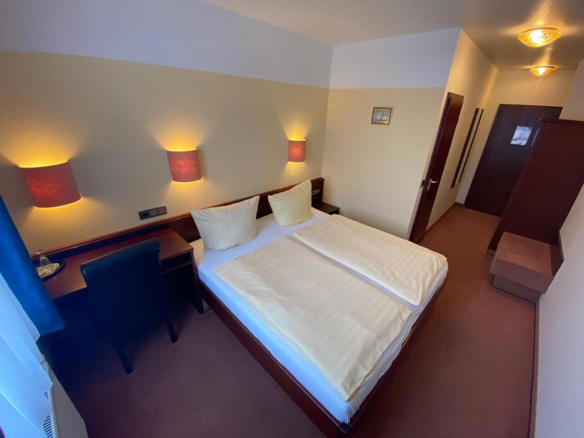 Zeulenroda-Triebes Hotel Goldener Loewe מראה חיצוני תמונה