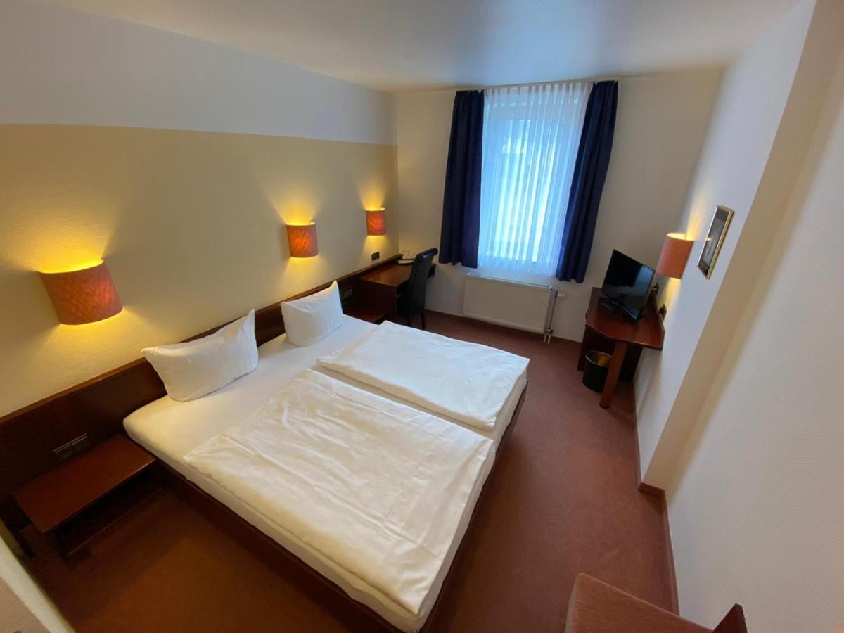 Zeulenroda-Triebes Hotel Goldener Loewe מראה חיצוני תמונה