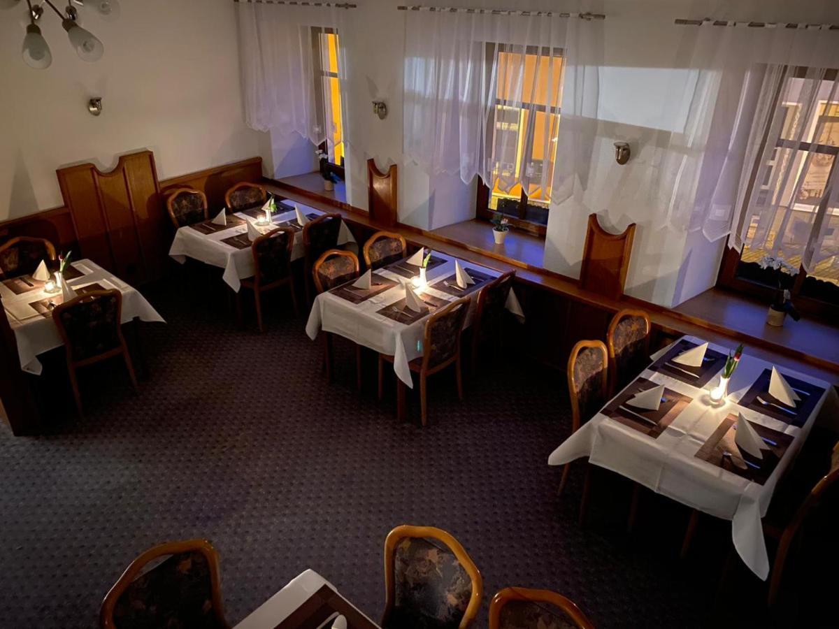 Zeulenroda-Triebes Hotel Goldener Loewe מראה חיצוני תמונה