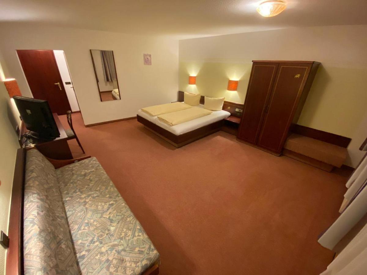 Zeulenroda-Triebes Hotel Goldener Loewe מראה חיצוני תמונה