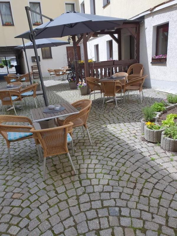 Zeulenroda-Triebes Hotel Goldener Loewe מראה חיצוני תמונה