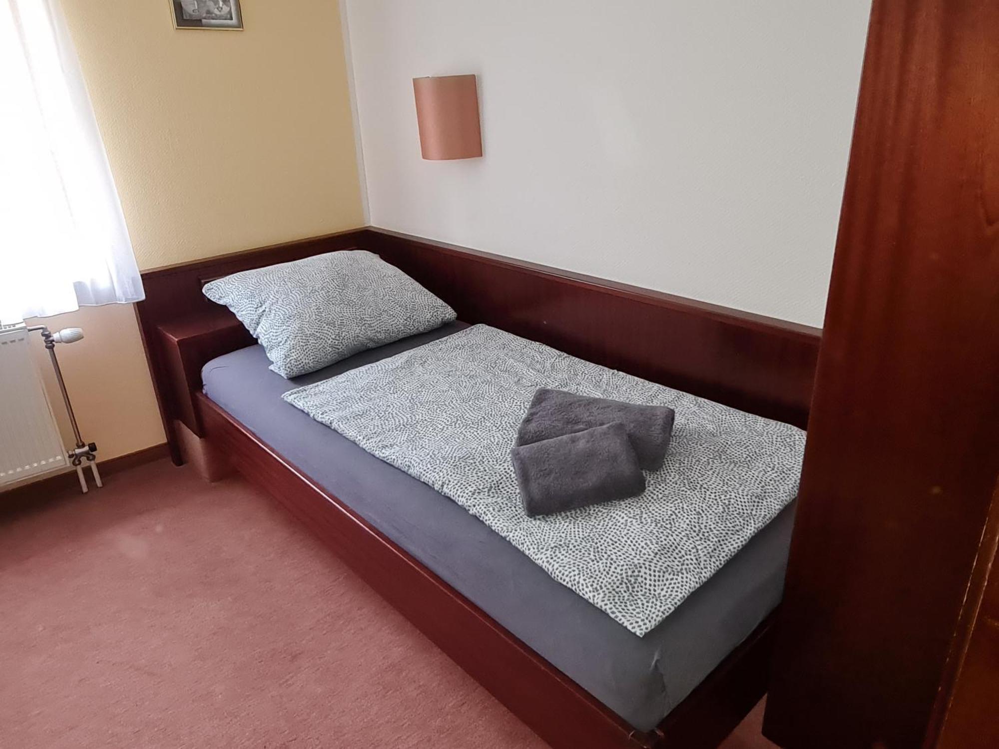 Zeulenroda-Triebes Hotel Goldener Loewe מראה חיצוני תמונה